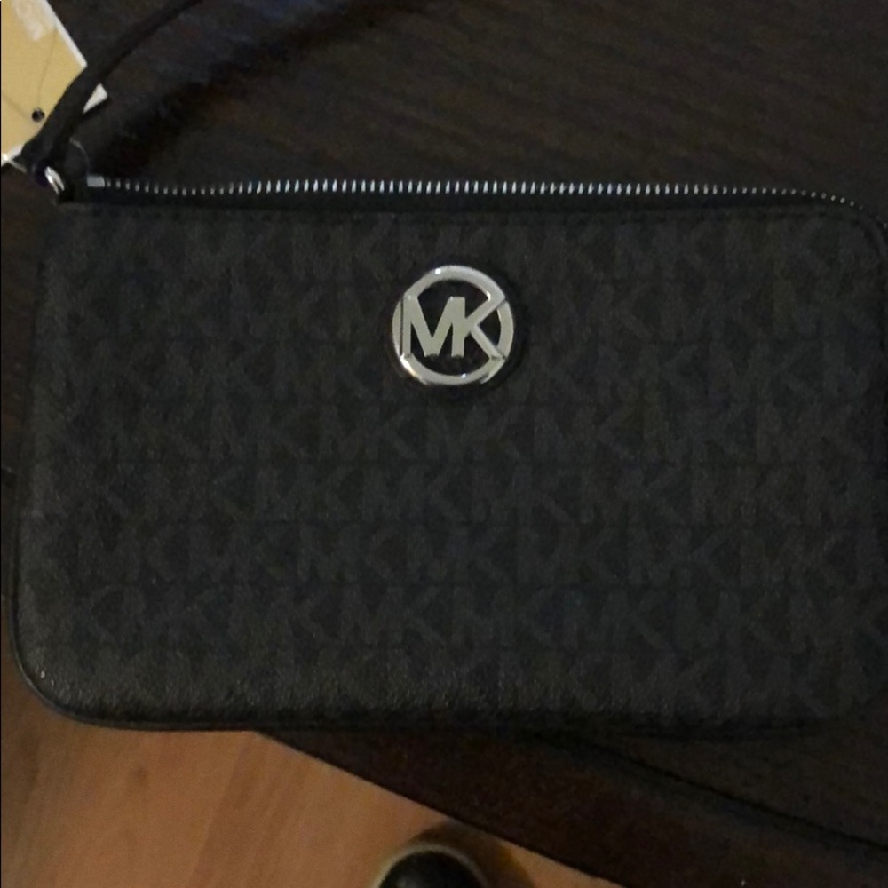 Michael Kors Wristlet brand new